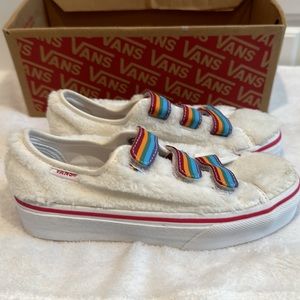 Girls vans youth size 13.5 never worn